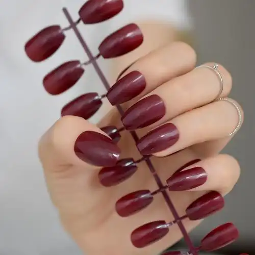 闪亮的葡萄酒红色糖果假指甲女性穿中等棺材设计假人造指甲艺术装饰包