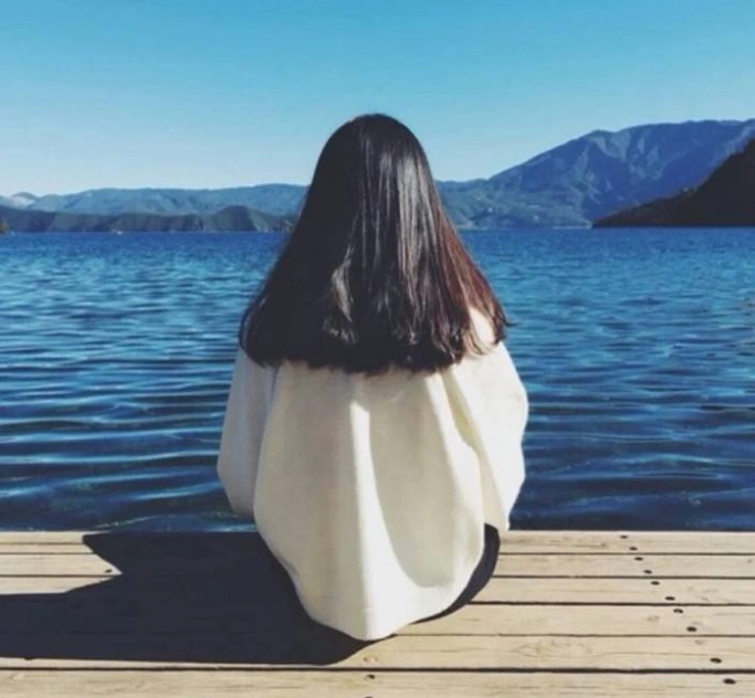 心理测试:选一个你觉得最寂寞的背影,测你内心深处的孤单指数