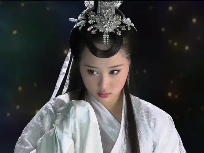 靠"丑女"成名,却因"得罪"张艺谋被除名,李欣汝如今过得如何