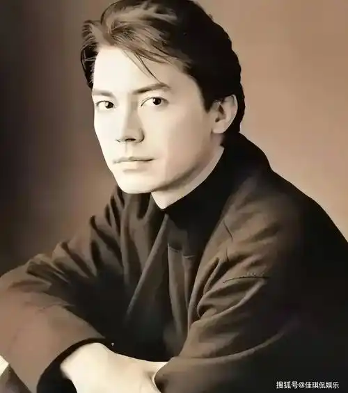 尊龙:一生被遗弃,71岁仍孤单,逆来顺受的人生是深入骨髓的孤独_生活