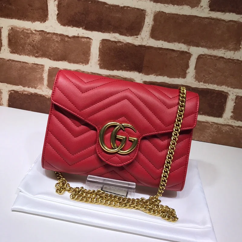 Women Gucci bags with a chain - link trim and a leather bodyWomen Gucci bags with a chain - link trim and a leather bodyWF - Gucci Bags - 12571