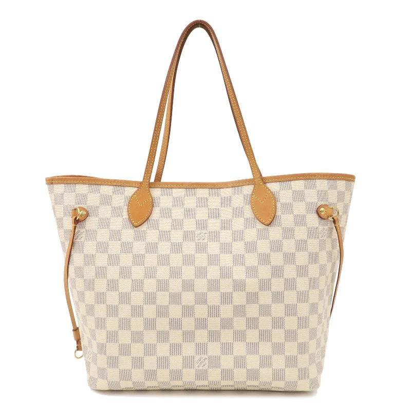 Ladies Louis Vuitton Petite Malle bags in a pastel color for a soft lookLouis Vuitton Damier Azur Neverfull MM Rose Ballerine N41605