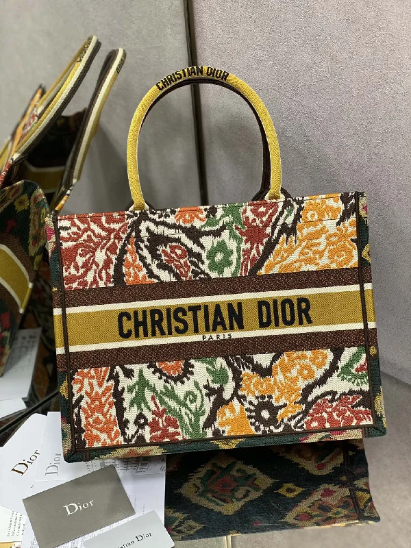 Christian Dior tote bags with a double - handle and shoulder - strap optionChristian Dior Bags  496