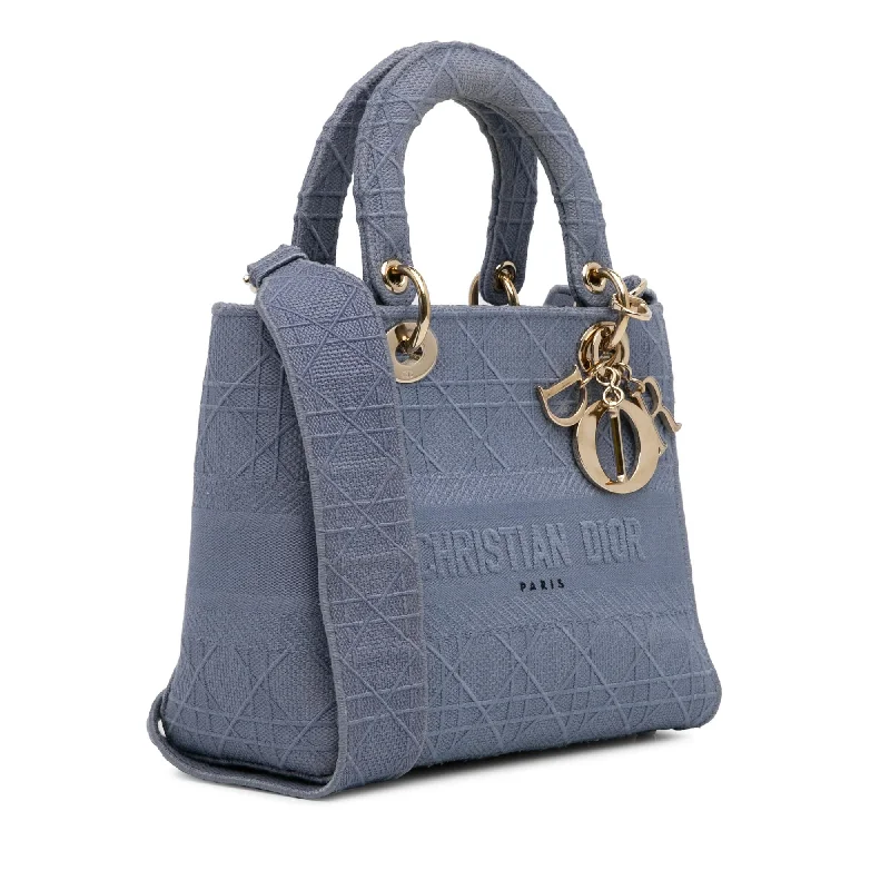 Christian Dior bags with a side - pocket for holding a water bottleDior Medium Cannage Lady D-Lite (ynEWT7)